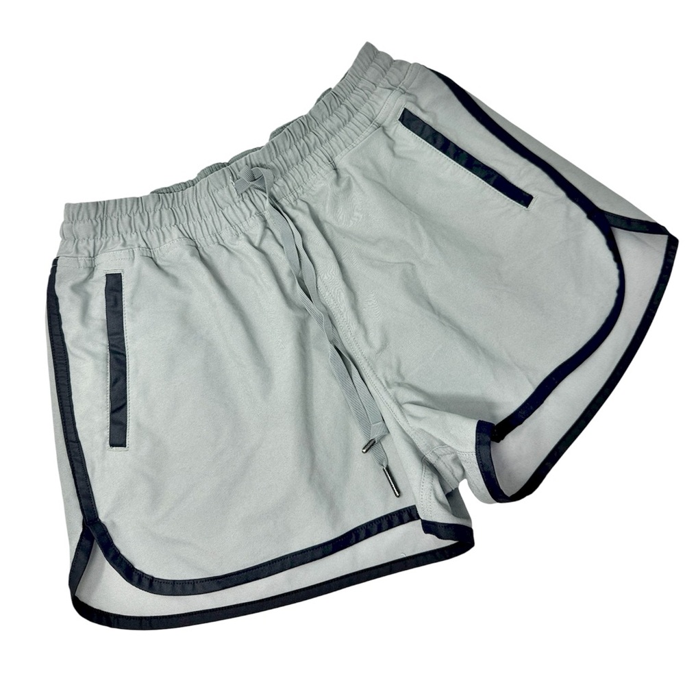 Lululemon Varsity Shorts Earl Gray Size 8
